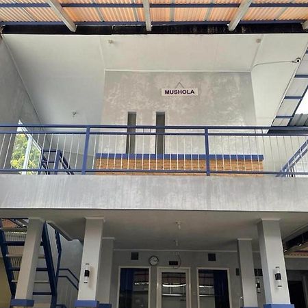 Villa Syariah Citeko Mitra Reddoorz Bogor Kültér fotó
